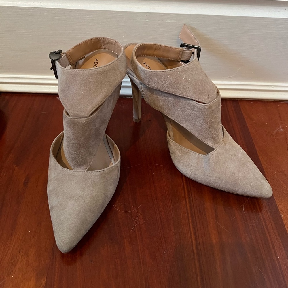 Adolfo Domínguez suede shoes